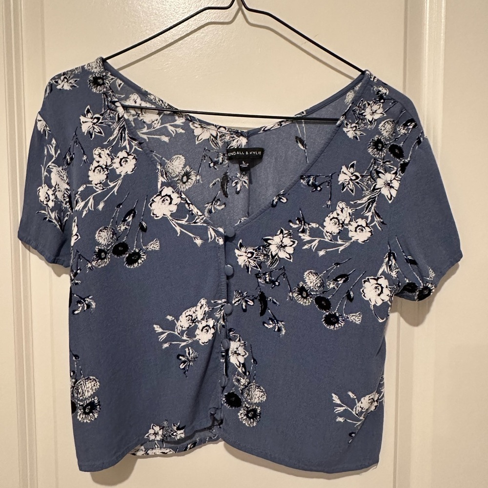 Kendall and Kylie floral crop shirt